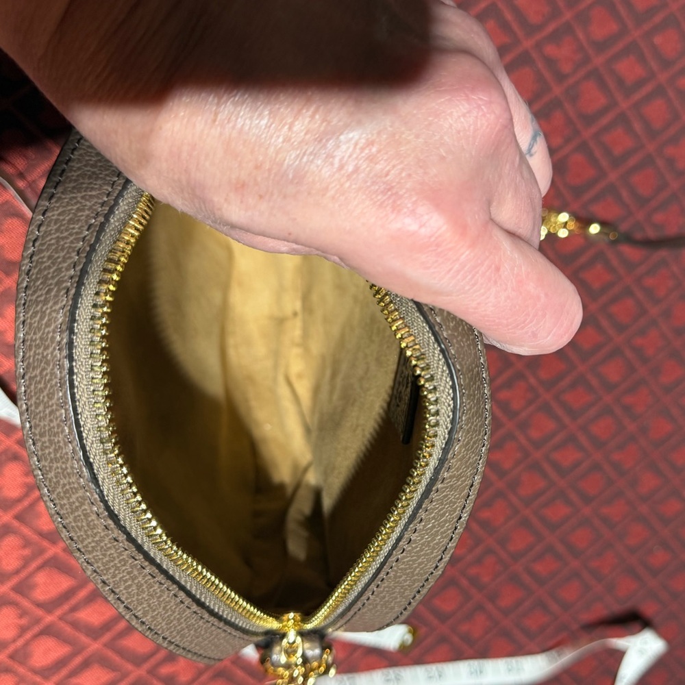 Gucci Crossbody Bag - Picture 10 of 12